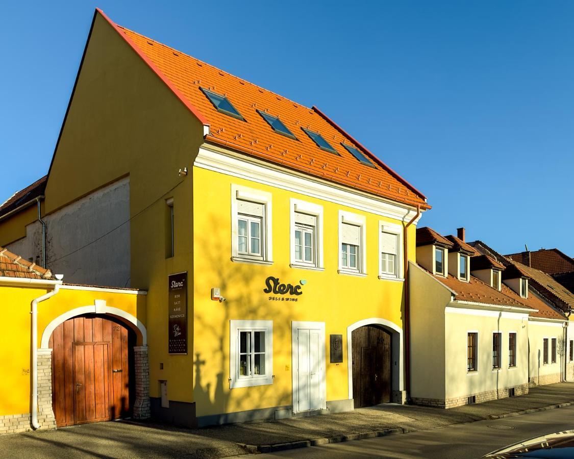 Flóra Lak Sopron Exterior foto